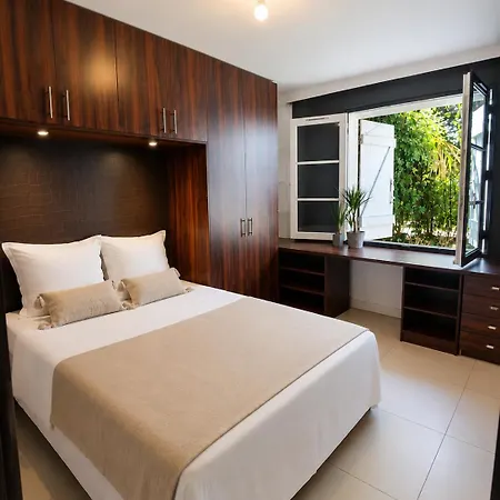 Apartment New - 2 Bedroom Garden Escape Saint-tropez