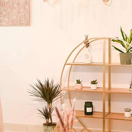 דירה New - 2 Bedroom Garden Escape Saint-tropez